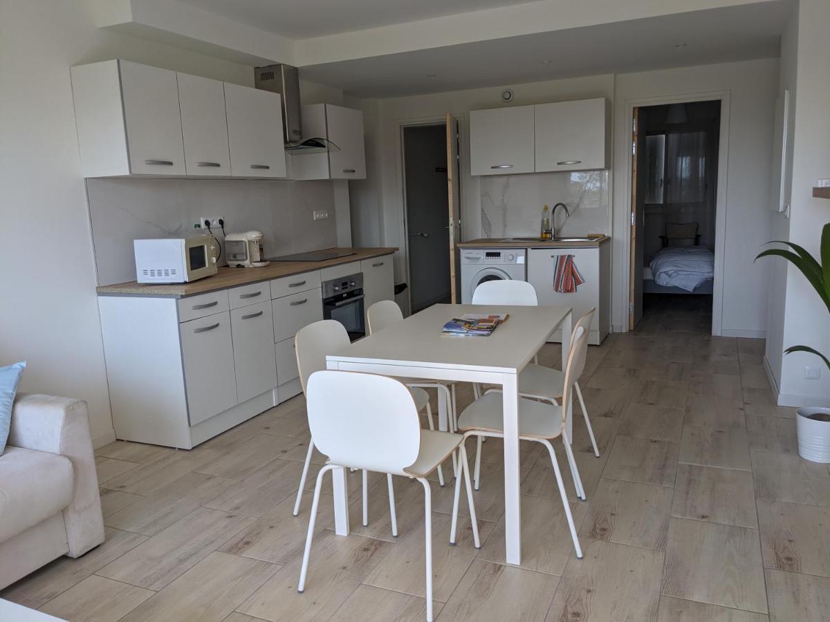 Superbe T2 Proche Des Plages Et Des Commerces Hyères Zewnętrze zdjęcie